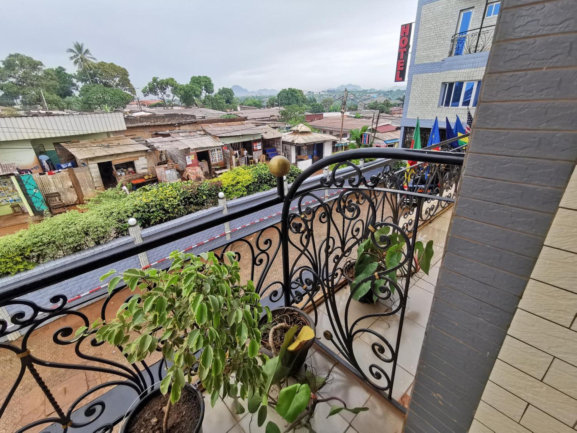 Tchatcha Hotel Yaounde Exterior photo