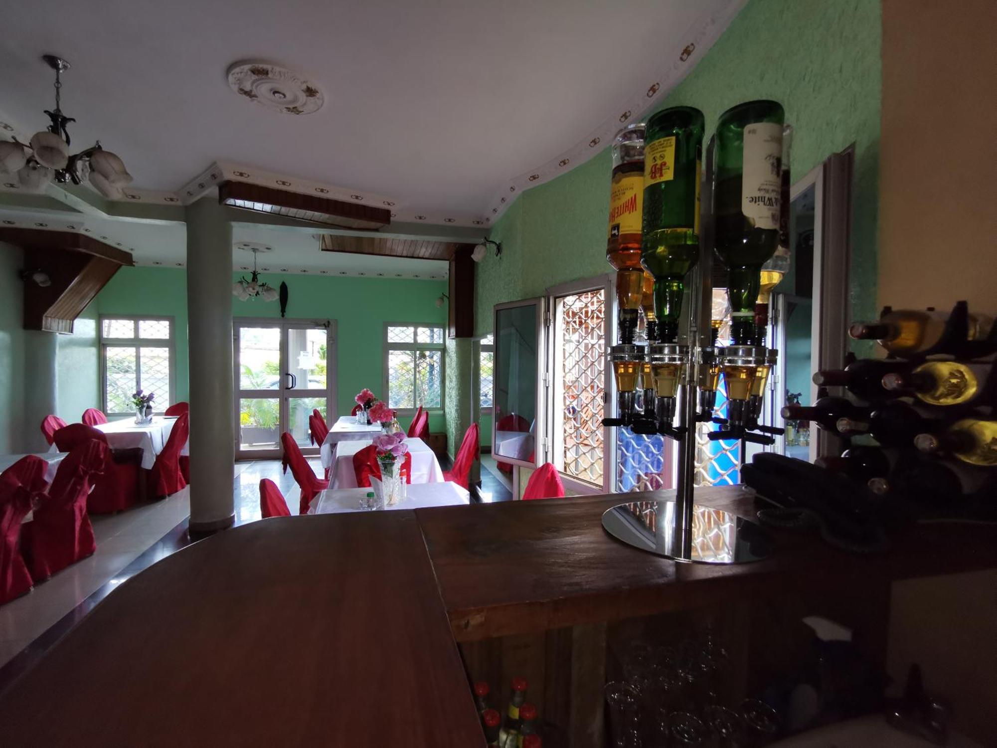 Tchatcha Hotel Yaounde Exterior photo