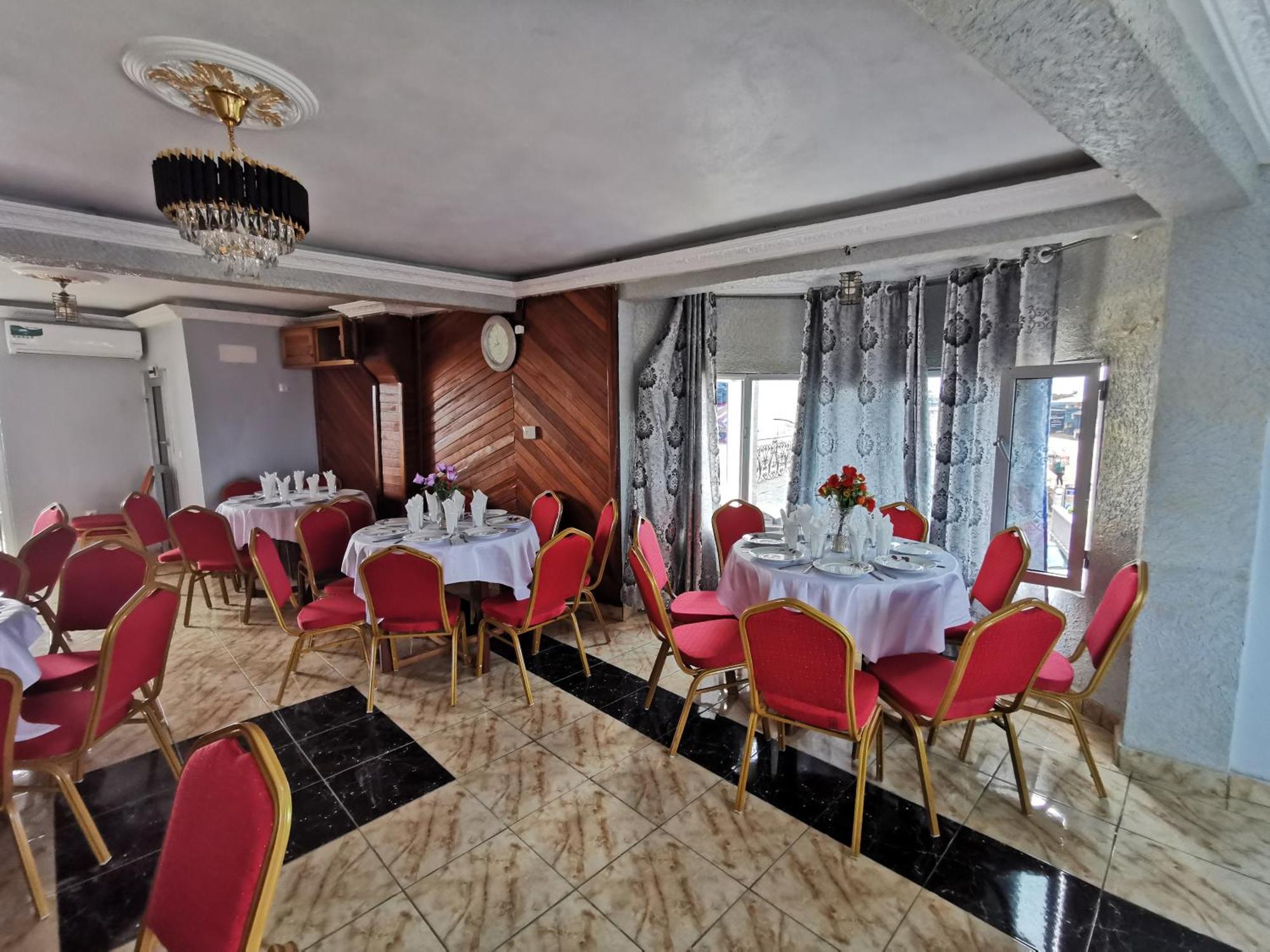 Tchatcha Hotel Yaounde Exterior photo