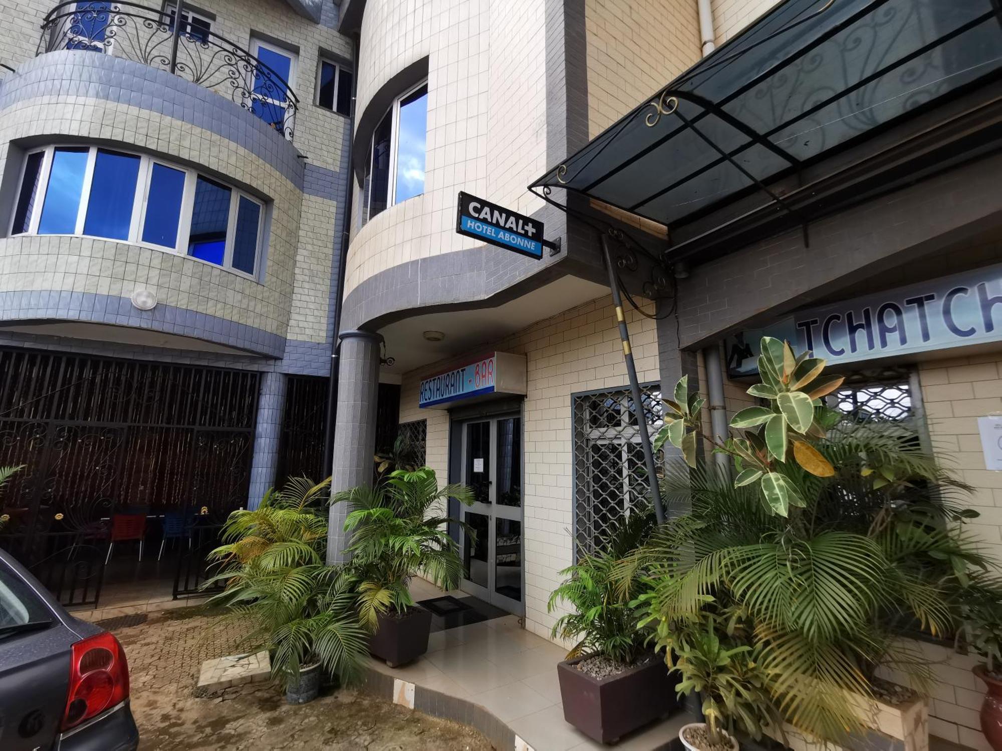 Tchatcha Hotel Yaounde Exterior photo